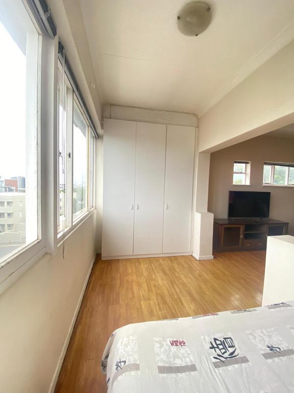 1 Bedroom Property for Sale in Green Point Western Cape